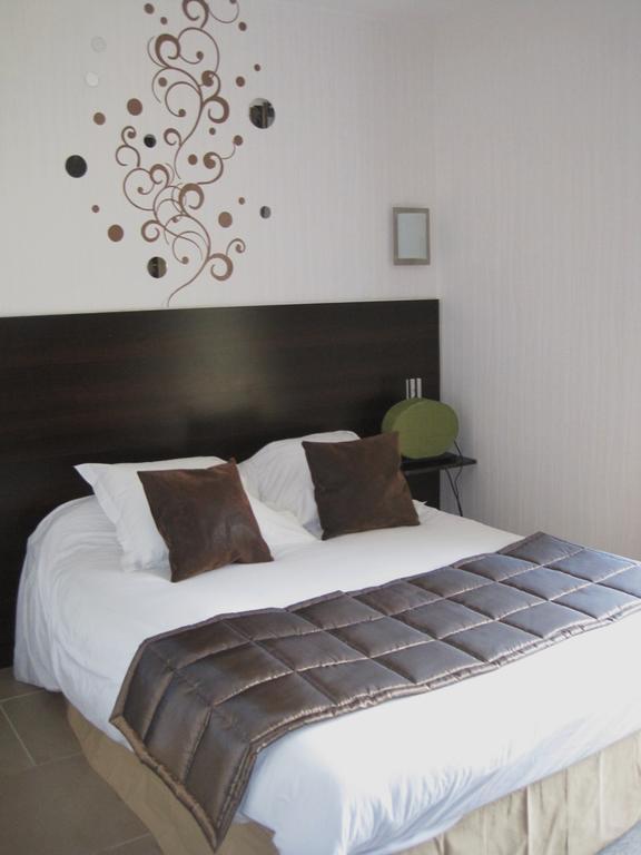 Hotel Restaurant Rive Gauche Bessines-sur-Gartempe Екстериор снимка