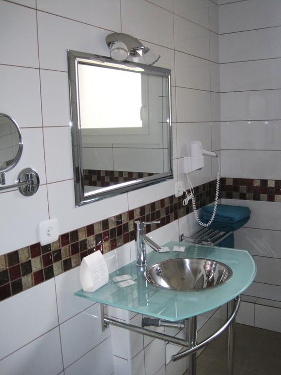 Hotel Restaurant Rive Gauche Bessines-sur-Gartempe Екстериор снимка