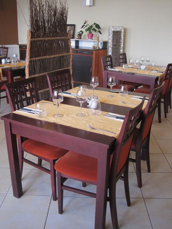 Hotel Restaurant Rive Gauche Bessines-sur-Gartempe Екстериор снимка